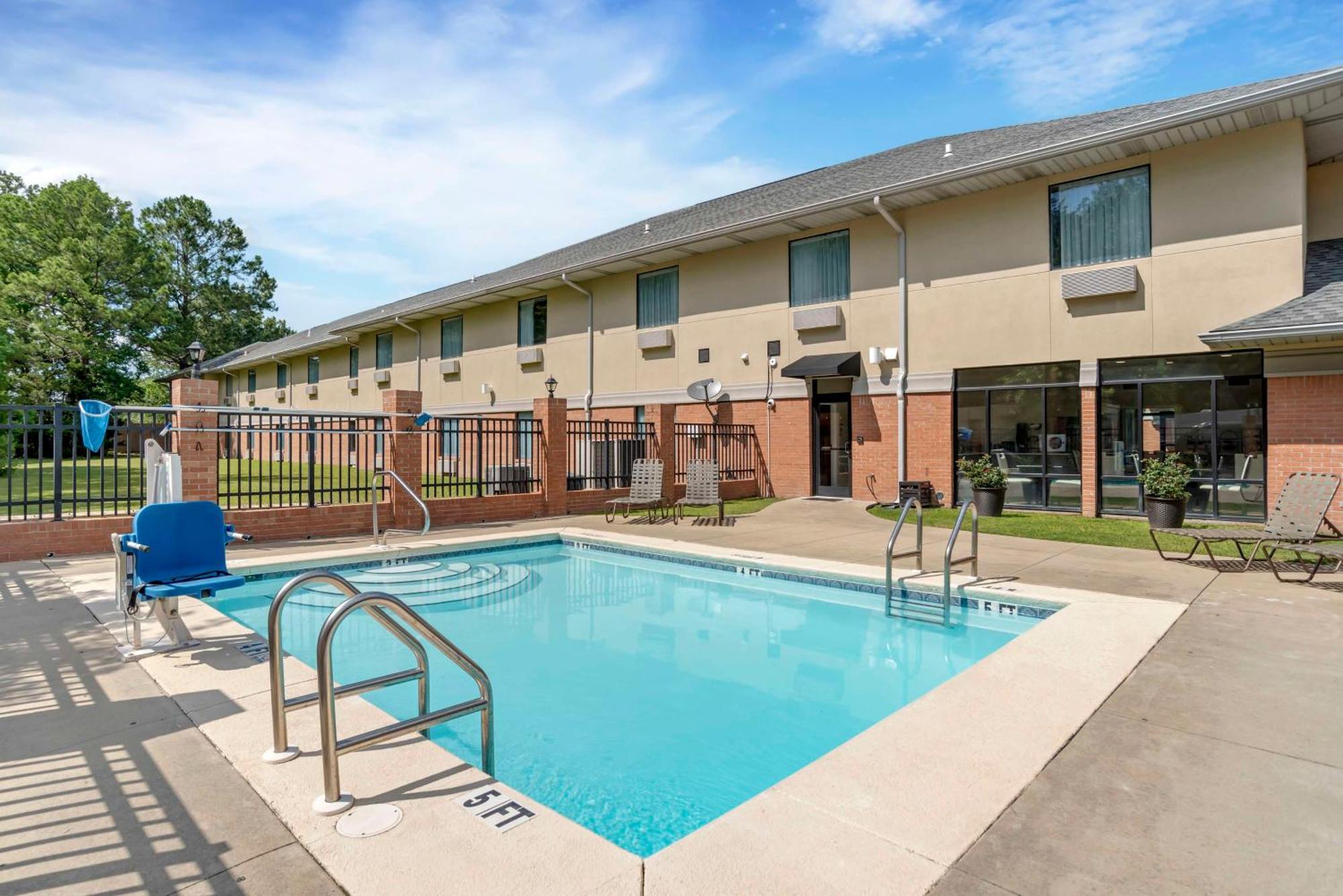 Best Western Plus Two Rivers Hotel & Suites Demopolis Kültér fotó